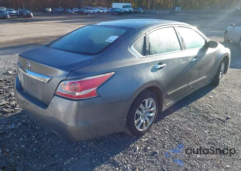 2015 Nissan Altima 2.5 S z USA, uszkodzony, nr VIN 1N4AL3AP3FN396810